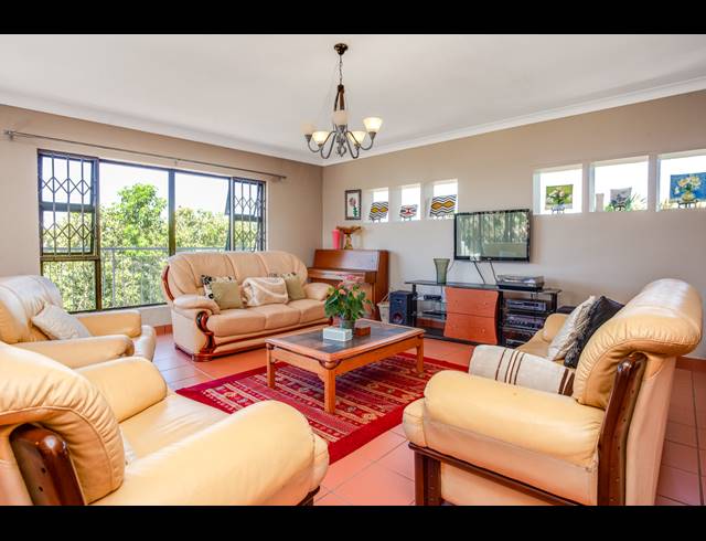 4 BEDROOM HOUSE FOR SALE IN CYRILDENE